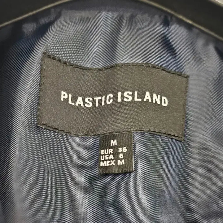 [BUNJANG] Plastic Island Navy Cropped Jacket / 플라스틱아일랜드 네이비색 크롭 자켓
