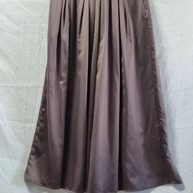 [BUNJANG] Satin Pleated Long Skirt Brown / 새틴 플리츠 롱 스커트 브라운