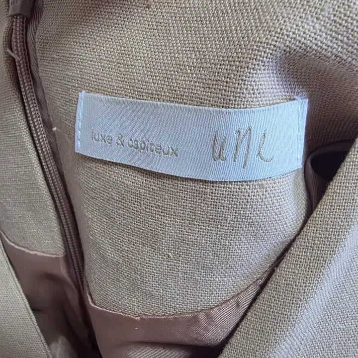 [BUNJANG] Une Linen V-neck Dress / une 브이넥 린넨 원피스 단추 포인트 free 44 55