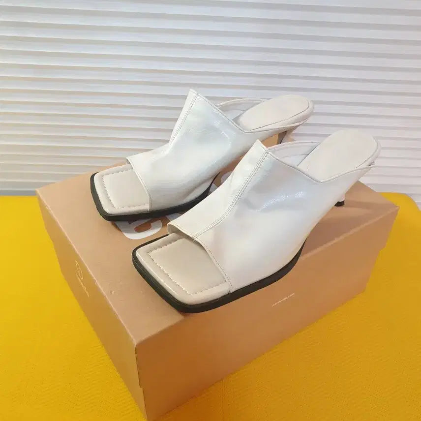 [BUNJANG] Handmade Ivory Leather Square Mules / (245추천) 보들보들 아이보리 수제가죽 스퀘어 뮬