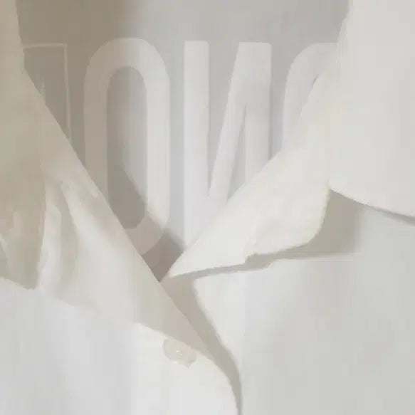 [SOLD OUT] 신원 SI(씨) 여성 오버핏 레터링 화이트 셔츠