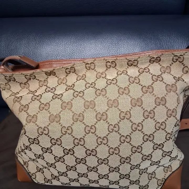 [BUNJANG] Gucci GG Jacquard Brown Crossbody Bag / GUCCI구찌 GG로고 자가드 브라운 크로스