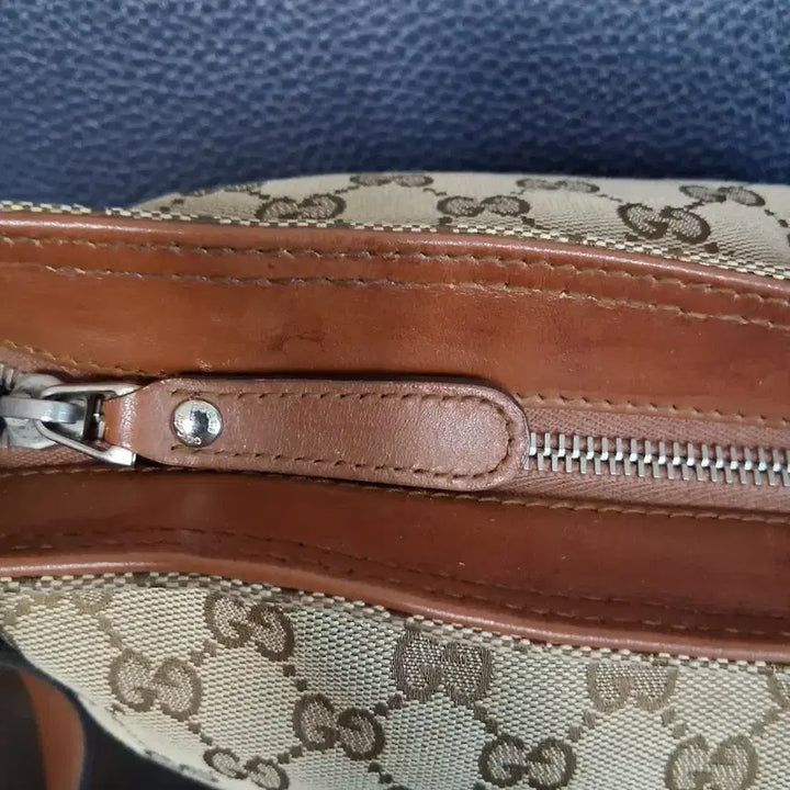 [BUNJANG] Gucci GG Jacquard Brown Crossbody Bag / GUCCI구찌 GG로고 자가드 브라운 크로스