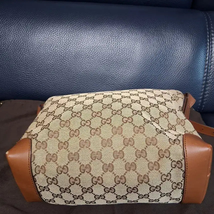 [BUNJANG] Gucci GG Jacquard Brown Crossbody Bag / GUCCI구찌 GG로고 자가드 브라운 크로스