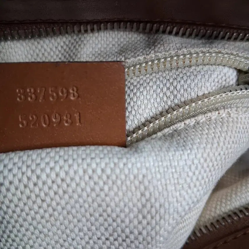 [BUNJANG] Gucci GG Jacquard Brown Crossbody Bag / GUCCI구찌 GG로고 자가드 브라운 크로스
