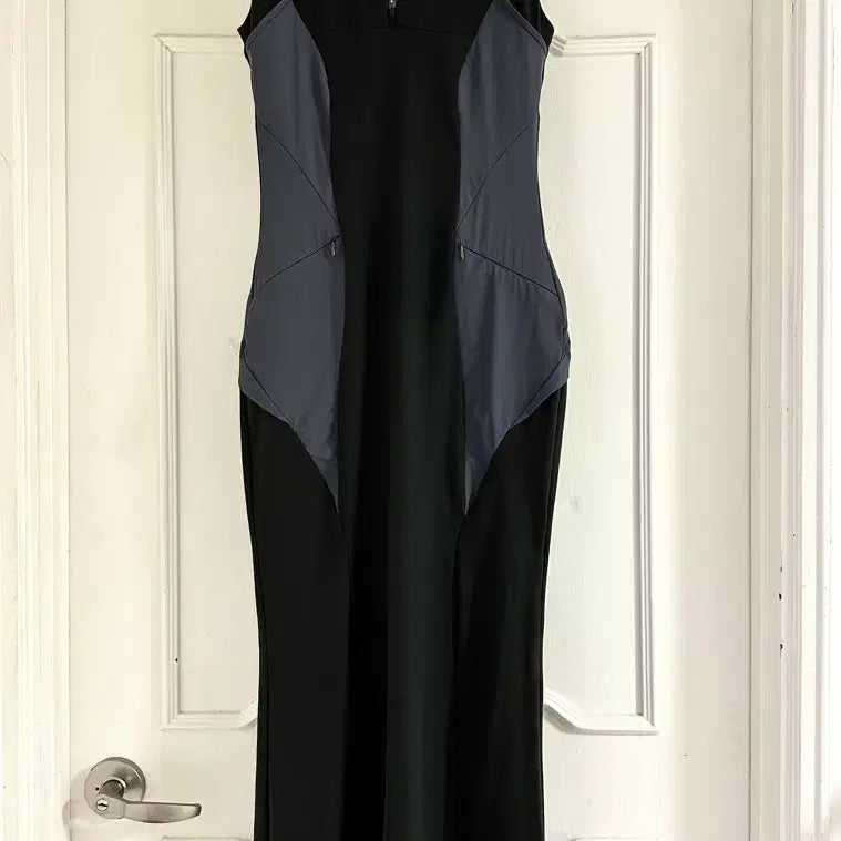[BUNJANG] Differentis Sleeveless Half-Zip Dress (Size 8) / 새상품) 디퍼런티스 민소매 반집업 원피스 8