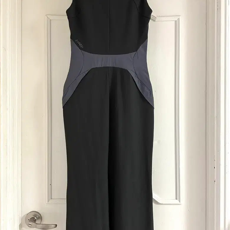 [BUNJANG] Differentis Sleeveless Half-Zip Dress (Size 8) / 새상품) 디퍼런티스 민소매 반집업 원피스 8