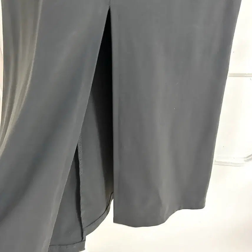 [BUNJANG] Differentis Sleeveless Half-Zip Dress (Size 8) / 새상품) 디퍼런티스 민소매 반집업 원피스 8