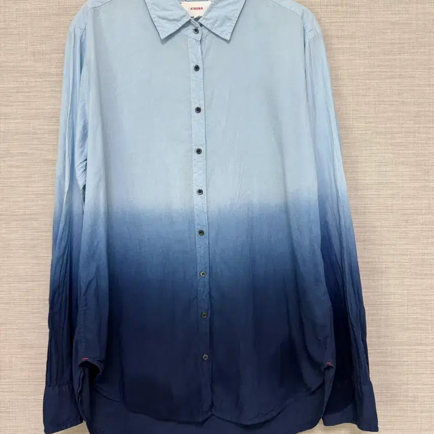 [BUNJANG] Tom Greyhound XIRENA Gradient Blue Shirt / 톰그레이하운드 XIRENA 그라데이션 블루셔츠