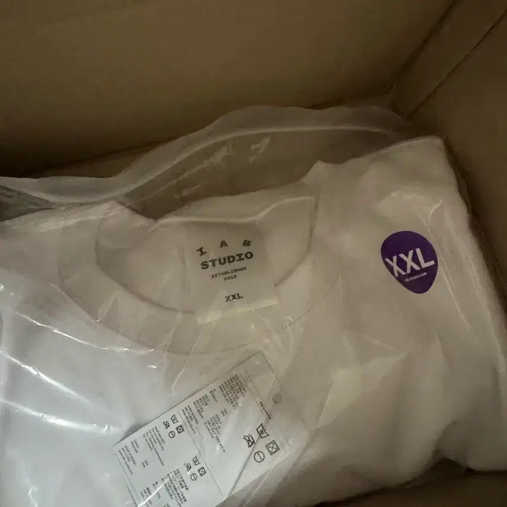 [SOLD OUT] 아이앱스튜디오 롱슬리브 화이트 XXL 미개봉 새상품