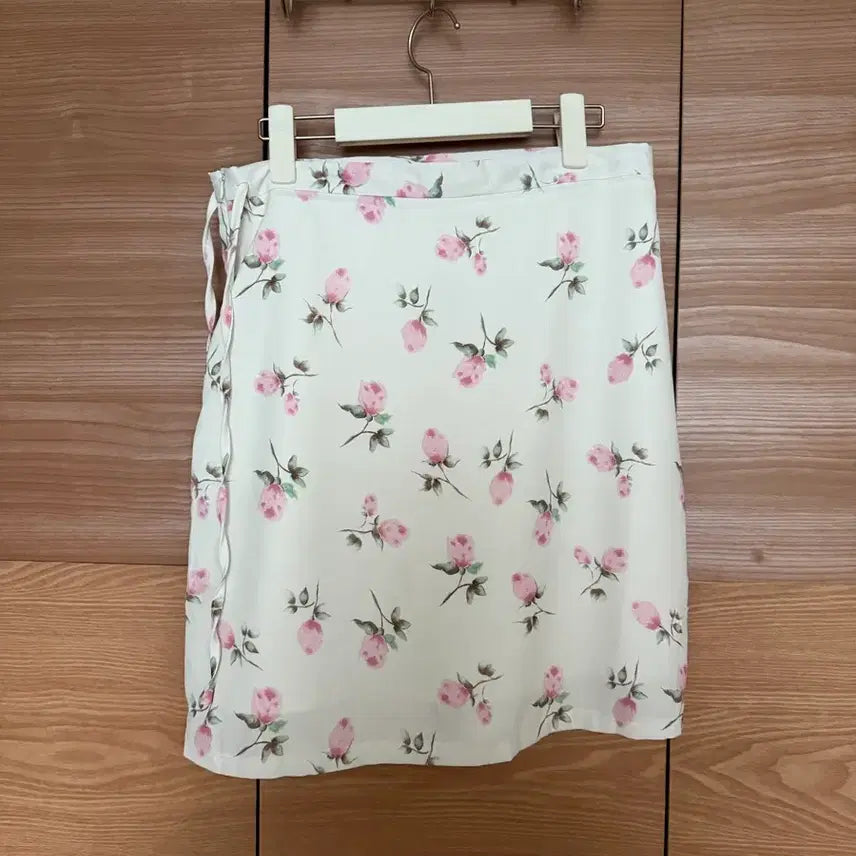 [BUNJANG] Bose Flower Skirt / 플라워 스커트