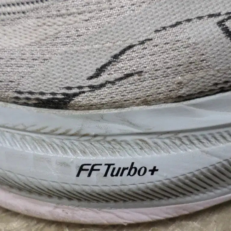 [BUNJANG] Asics Superblast 2 Used Sneakers / 후루룩구제 270 아식스 슈퍼블라스트2 운동화 중고 신발