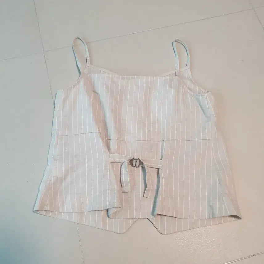 [BUNJANG] CC Collect Linen Striped Sleeveless Top / CC콜렉트 린넨 스트라이프 슬리브리스 탑 55
