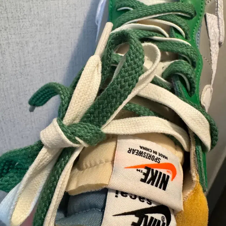 [BUNJANG] Nike Sacai Blazer Low Green Gray Sneakers / 나이키 사카이 블레이저 로우 그린 그레이 스니커즈