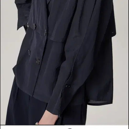 [SOLD OUT] 타임 벨티드 플랩 탑 네이비
