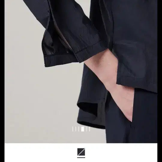 [SOLD OUT] 타임 벨티드 플랩 탑 네이비