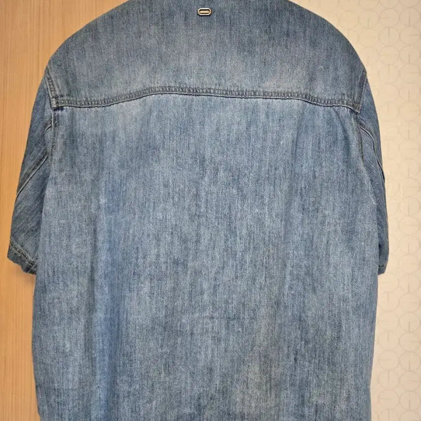 [SOLD OUT] (새상품) 솔리드옴므 24ss 반팔 데님 셔츠 자켓 48사이즈