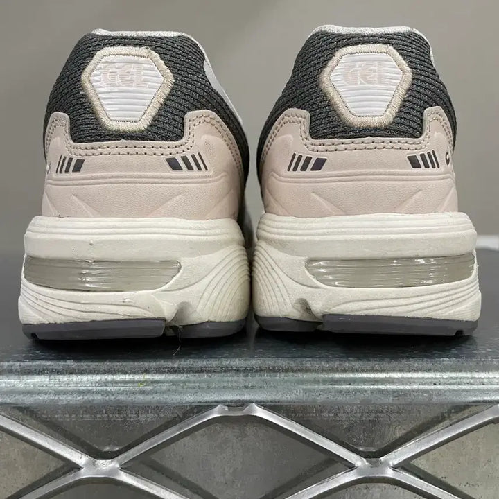 [BUNJANG] Asics Gel 1090 Indie Pink Gray Sneakers / 아식스 젤 1090 인디핑크 그레이 245 (gr-4672)