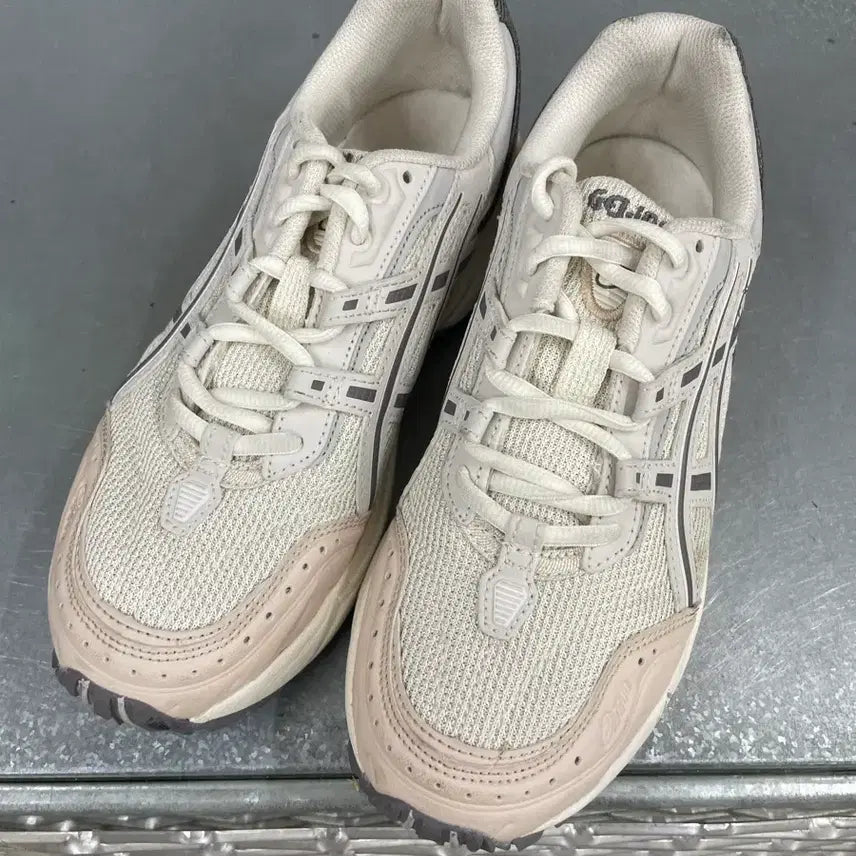 [BUNJANG] Asics Gel 1090 Indie Pink Gray Sneakers / 아식스 젤 1090 인디핑크 그레이 245 (gr-4672)