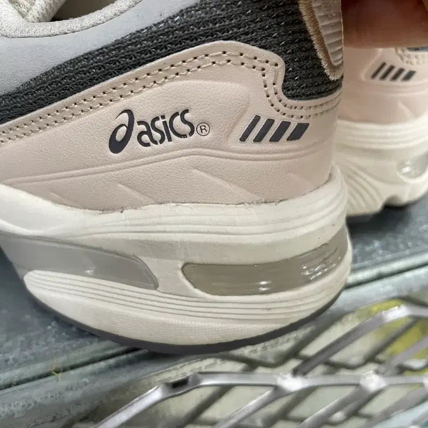 [BUNJANG] Asics Gel 1090 Indie Pink Gray Sneakers / 아식스 젤 1090 인디핑크 그레이 245 (gr-4672)