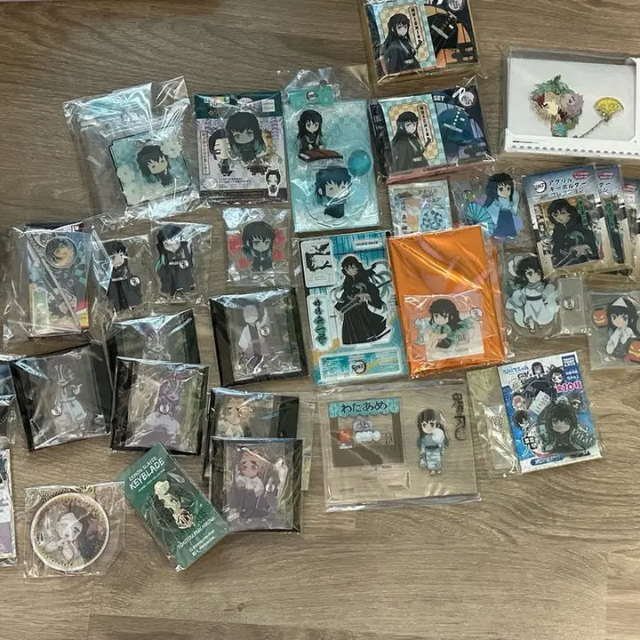 [BUNJANG] Demon Slayer Goods Random Box / 귀멸의 칼날 굿즈 처리 랜박