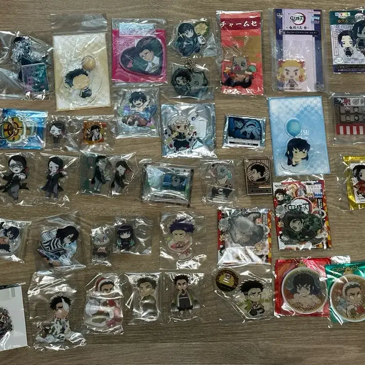 [BUNJANG] Demon Slayer Goods Random Box / 귀멸의 칼날 굿즈 처리 랜박