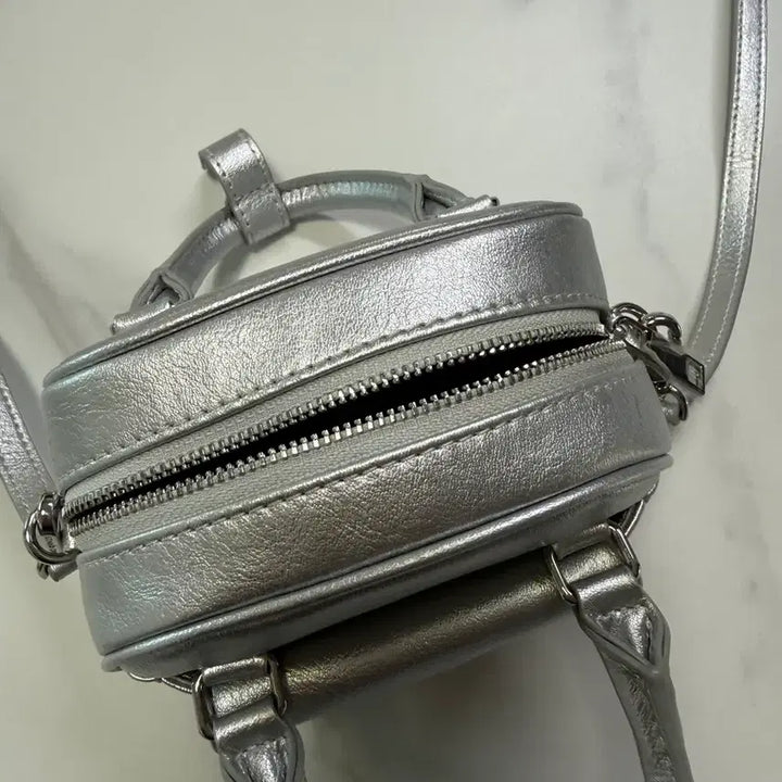 [BUNJANG] Standoil Silver Mini Crossbody Bag / 스탠드오일 실버 미니 크로스백
