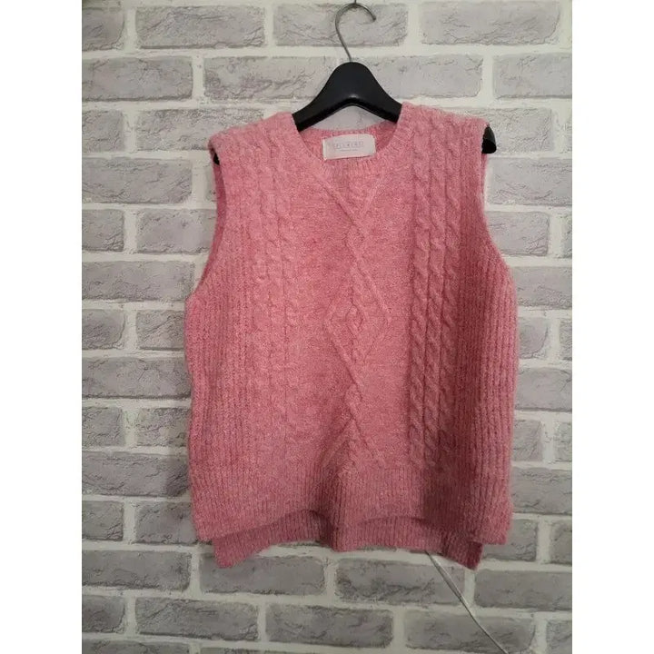 [BUNJANG] Pigment Pink Cable Knit Vest / PIGMENT핑크 케이블 니트조끼/알뜰한여우