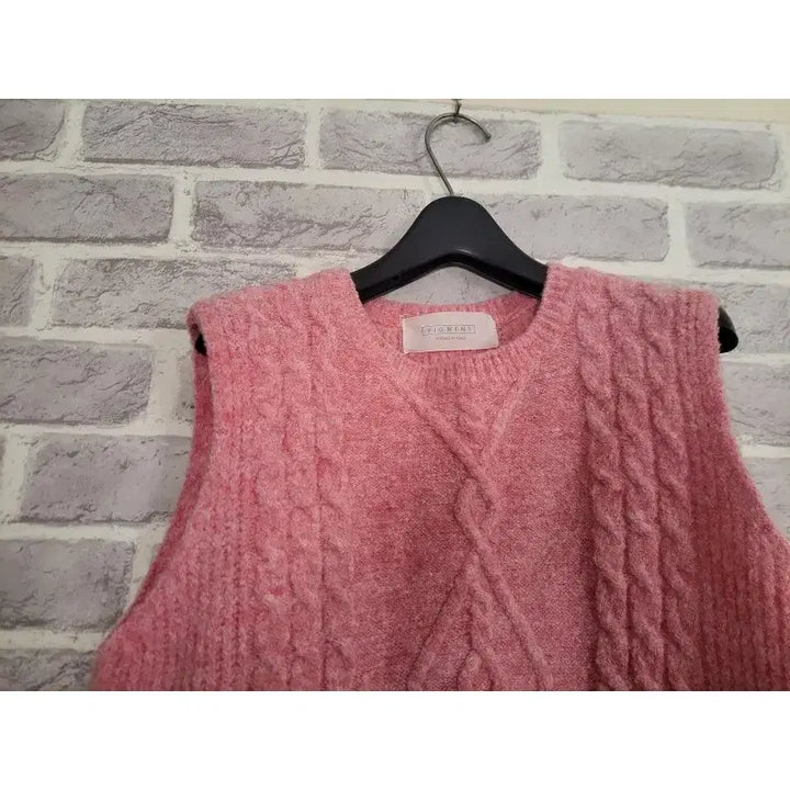 [BUNJANG] Pigment Pink Cable Knit Vest / PIGMENT핑크 케이블 니트조끼/알뜰한여우