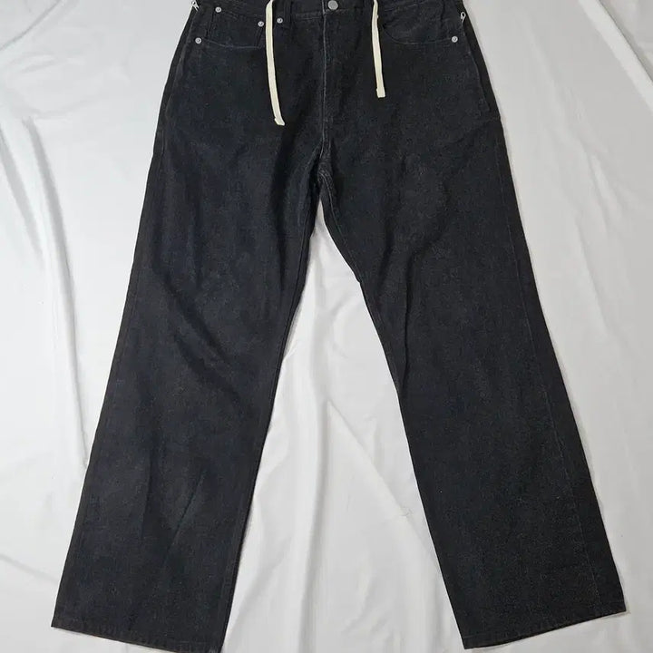 [BUNJANG] Softur Black String Denim Pants (L) / softur 소프터 흑청 데님팬츠 블랙 진 스트링 L