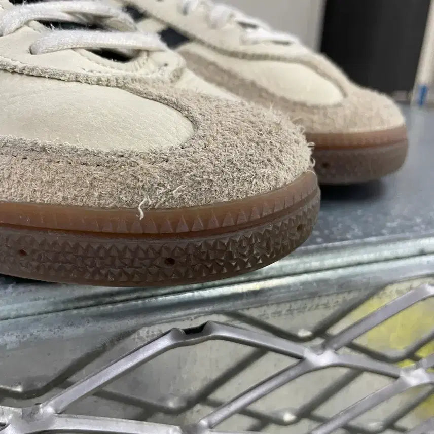 [BUNJANG] Adidas Spezial Wonder Beige Black Sneakers / 아디다스 스페지알 원더베이지 블랙 225 (gr-4675)
