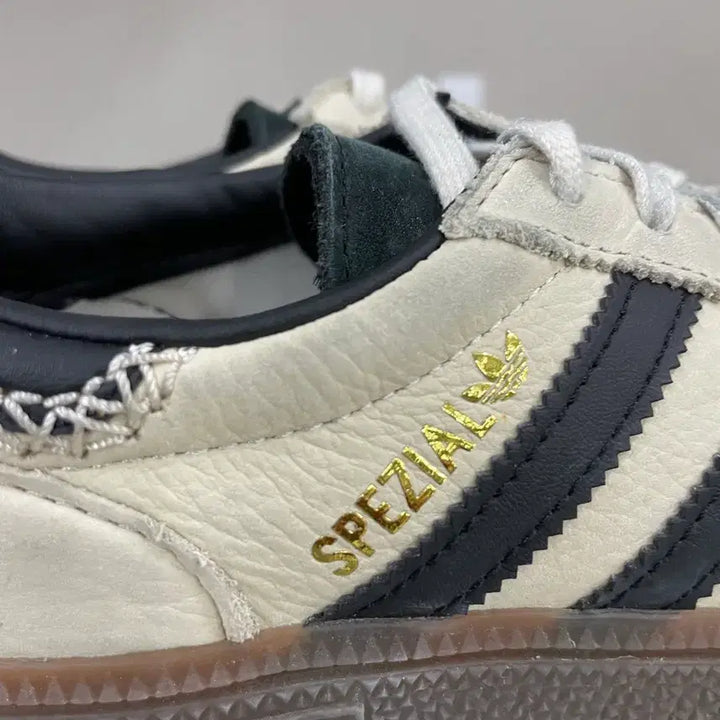 [BUNJANG] Adidas Spezial Wonder Beige Black Sneakers / 아디다스 스페지알 원더베이지 블랙 225 (gr-4675)