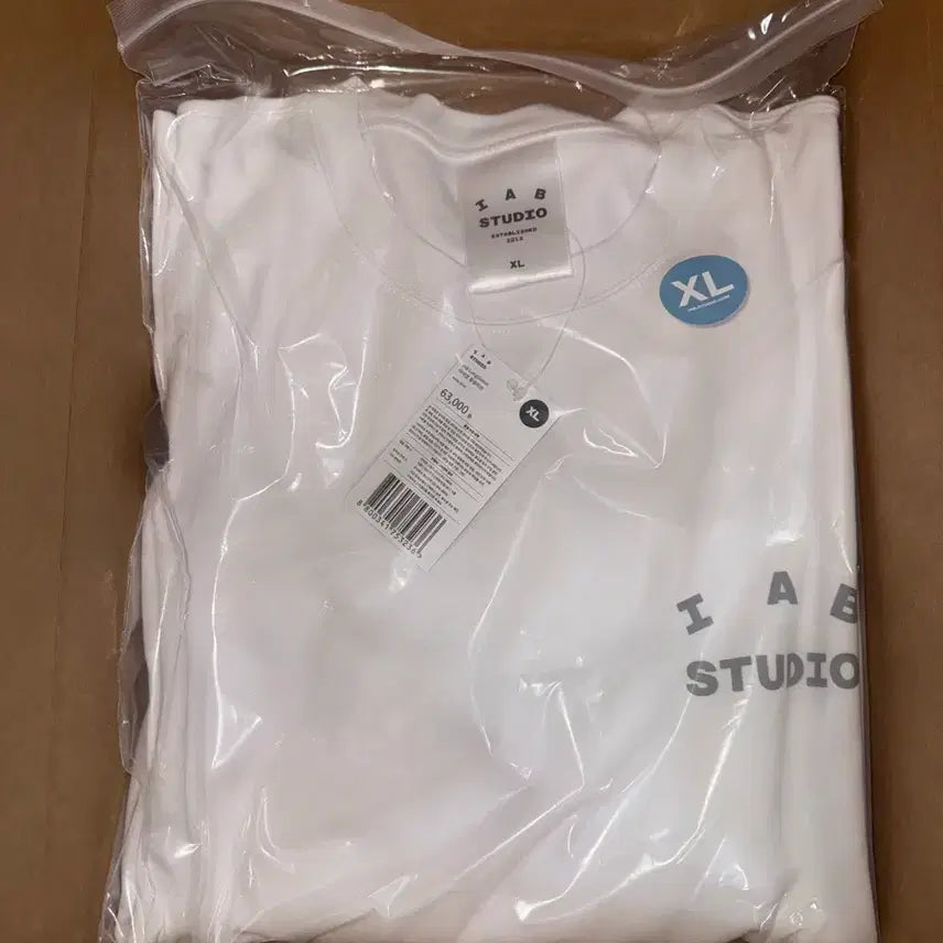 [BUNJANG] IAPP Studio IAPP Long Sleeve White / [새상품]아이앱 스튜디오 아이앱 롱슬리브 화이트