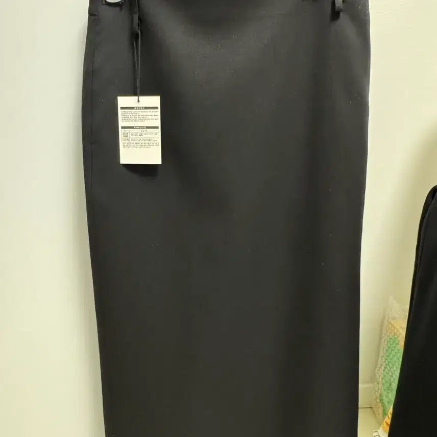 [BUNJANG] Notia Standard Fit Long Skirt (Black) / 노티아 스탠다드 핏 롱 스커트 (블랙)
