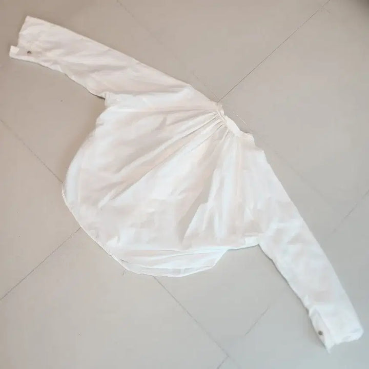 [BUNJANG] The Cashmere White Silk Blouse / 더캐시미어 화이트 견 셔츠  블라우스 free