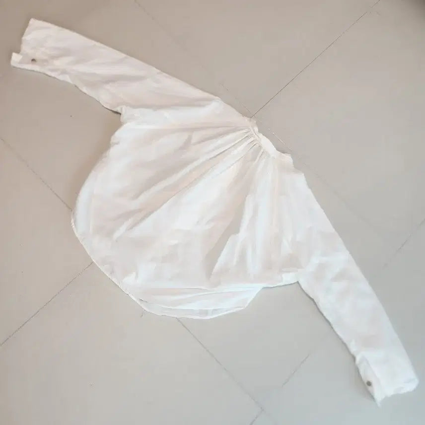 [BUNJANG] The Cashmere White Silk Blouse / 더캐시미어 화이트 견 셔츠  블라우스 free