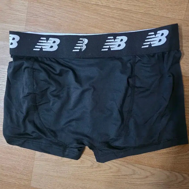 [SOLD OUT] 뉴발란스 남성 드로즈 블랙 새상품 (가격 협의 가능)