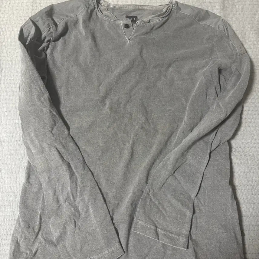 [BUNJANG] Intermezzo Henley Neck Long Sleeve T-shirt / 인터메조 헨리넥 105