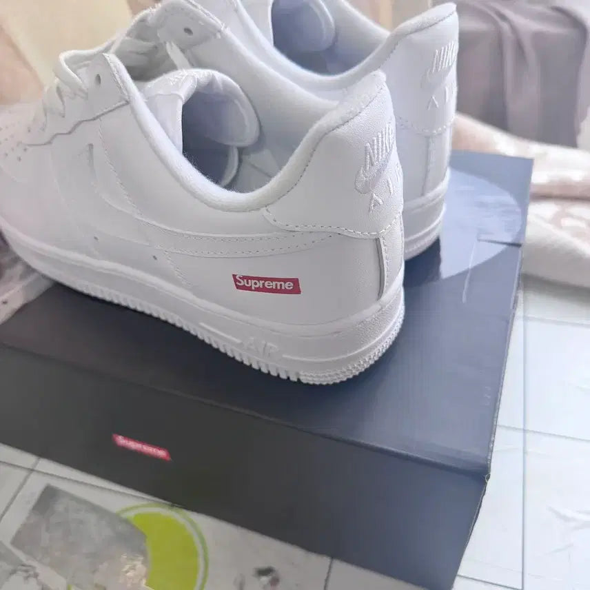 [BUNJANG] Nike x Supreme Air Force 1 Low White 275mm / 나이키 x 슈프림 에어포스 1 로우 화이트 275MM