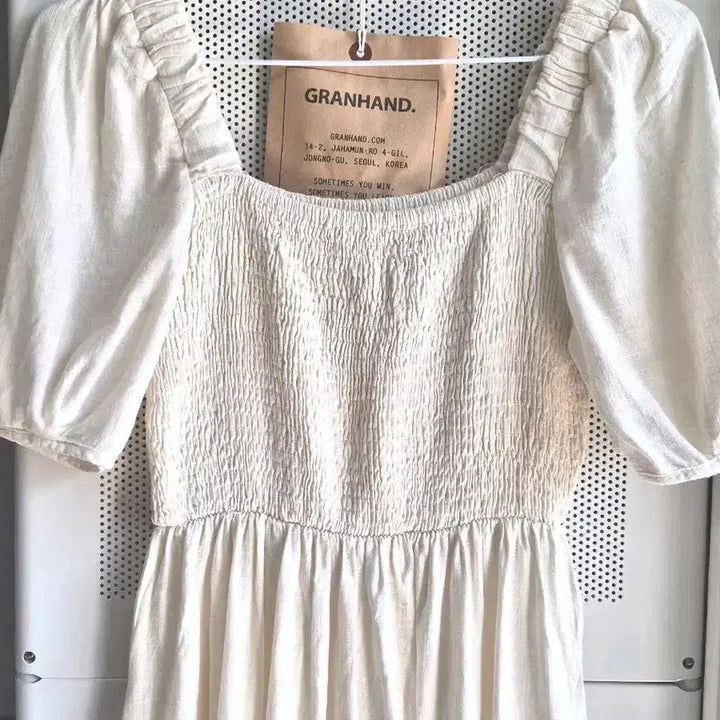 [BUNJANG] Ivory Long Dress with Smocked Puff Sleeves / 스모크밴딩 퍼프소매 아이보리 롱원피스