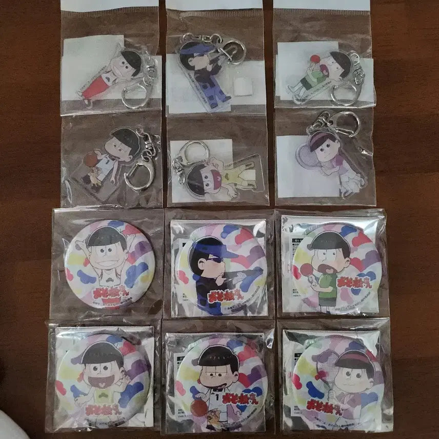 [BUNJANG] Osamatsusan 3coins Collaboration Acrylic Keyring &amp; Can Badge Bundle Set / 오소마츠상 3coins 콜라보 한정판 아크릴키링, 캔뱃지