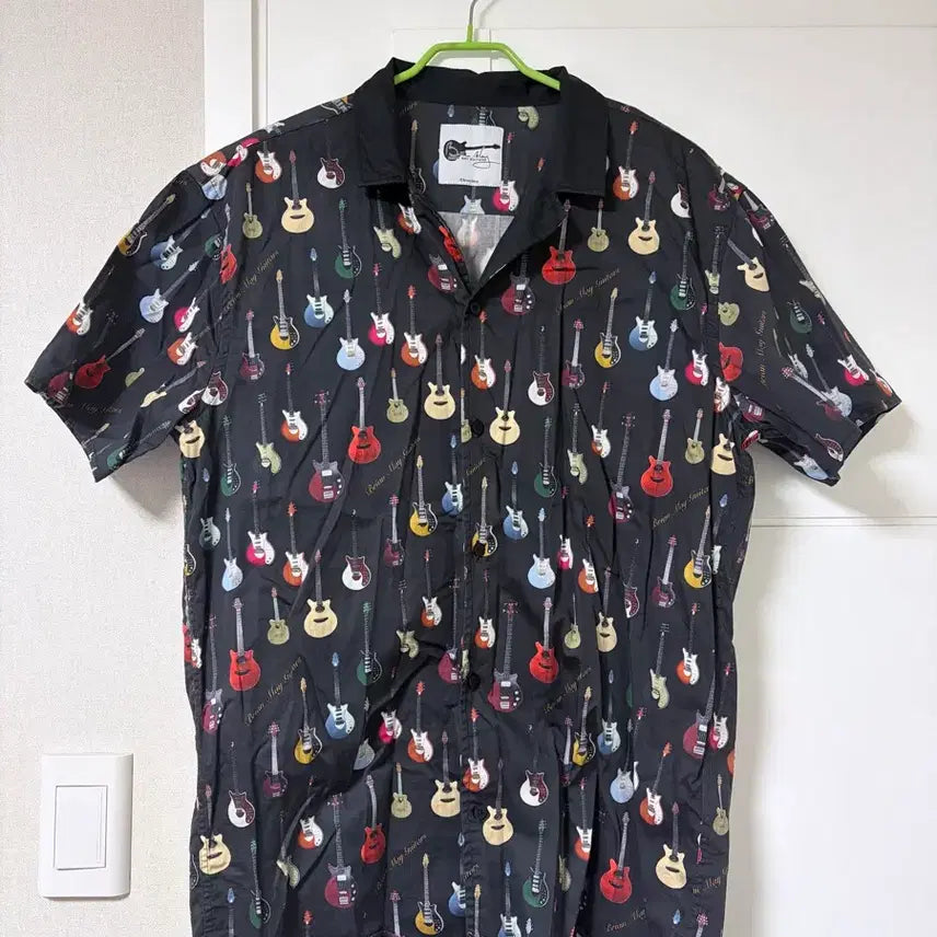 [BUNJANG] Queen Brian May Guitar Shirt Rock Band Merchandise / Queen 퀸 브라이언 메이 기타 셔츠 밴드 락밴드 내한 굿즈 머천다이즈