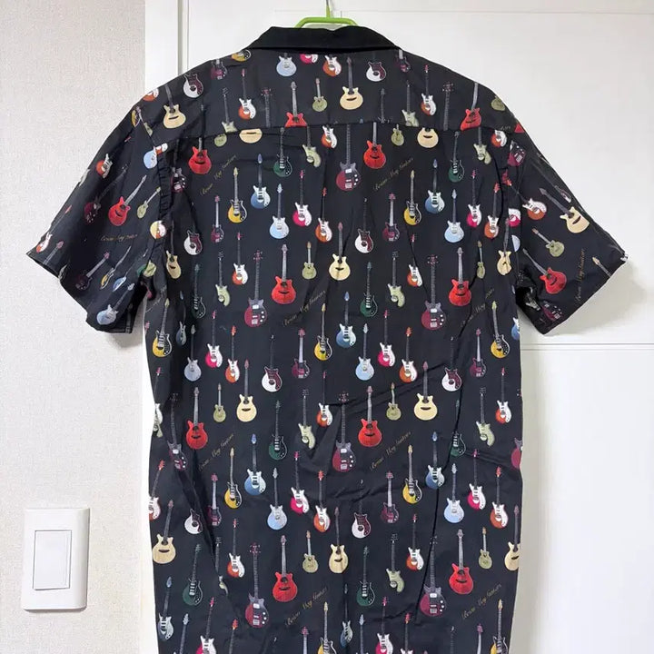 [BUNJANG] Queen Brian May Guitar Shirt Rock Band Merchandise / Queen 퀸 브라이언 메이 기타 셔츠 밴드 락밴드 내한 굿즈 머천다이즈