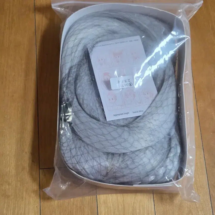 [BUNJANG] Re:Zero Emilia Grey Long Wig Cosplay Hair / 새상품 리제로 에밀리아 가발만 그레이롱가발 통가발 코스프레가발