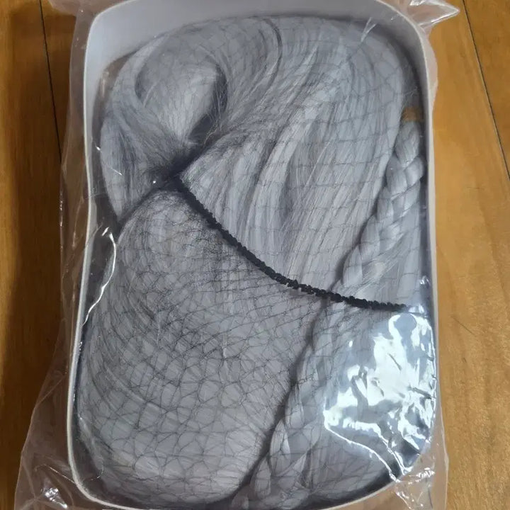 [BUNJANG] Re:Zero Emilia Grey Long Wig Cosplay Hair / 새상품 리제로 에밀리아 가발만 그레이롱가발 통가발 코스프레가발