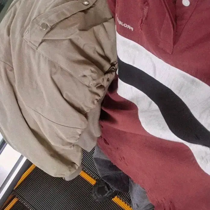 [BUNJANG] PROJECT.G Bleed Polo Shirt Burgundy Size 1 / 프로젝트gr 불리드폴로셔츠 버건디/1사이즈