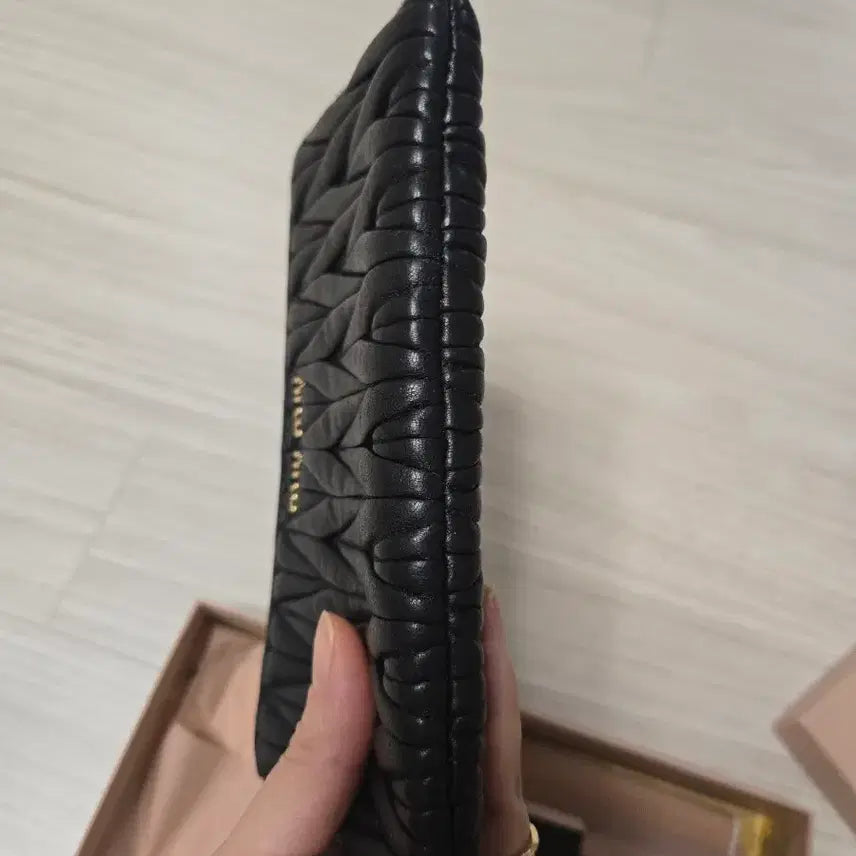 [BUNJANG] Miu Miu Black Matelassé Wallet / 미우미우 정품 지갑
