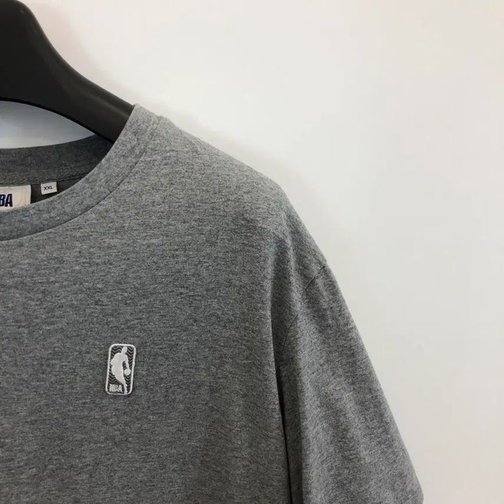 [BUNJANG] NBA 자수로고 그레이반팔 XXL / NBA 자수로고 그레이반팔 XXL