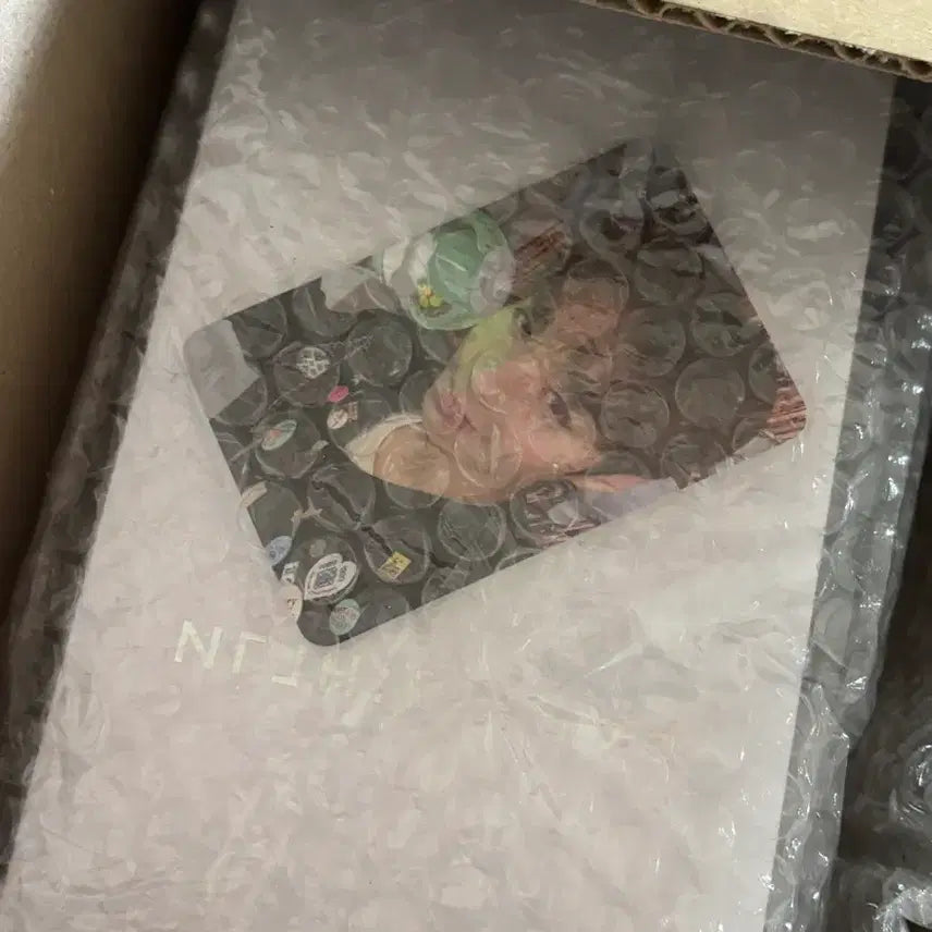 [SOLD OUT] 박지훈 공식 응원봉 뽑봉 포카 포함 미개봉