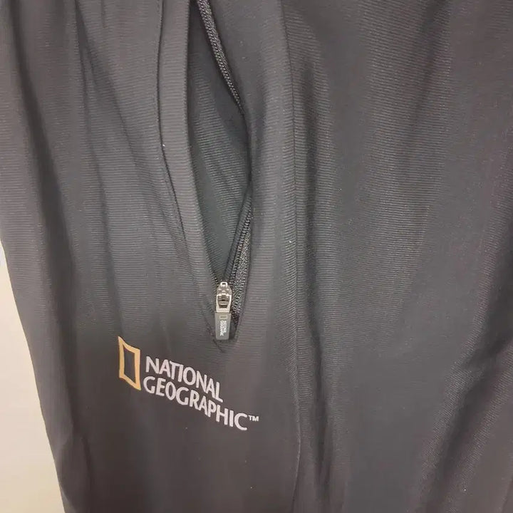 [BUNJANG] National Geographic Training Set Black L / 내셔널지오그래픽 춘추용 트레이닝 L 새상품 블랙